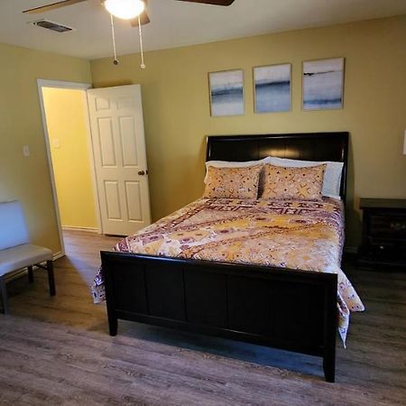The Cozy Corner House At Haltom City Texas Exterior foto